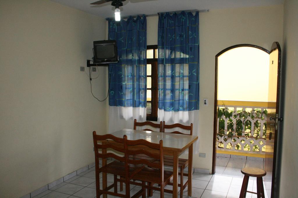 Chalet,323217025:JPEG